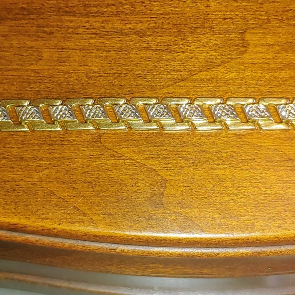 14k Gold bracelet - Picture 2 of 8